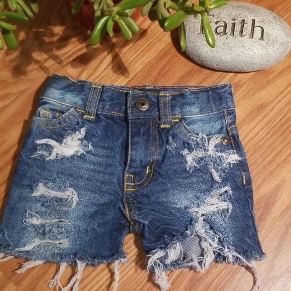 Distressed Jean's shorts 6mo - Picture 1 of 4